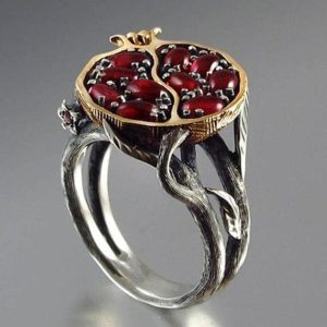 Milangirl Vintage Fruit Fresh Red Garnet Rings for Women Gifts Resin Stone Pomegranate Jewelry Ancient Anniversary Ring